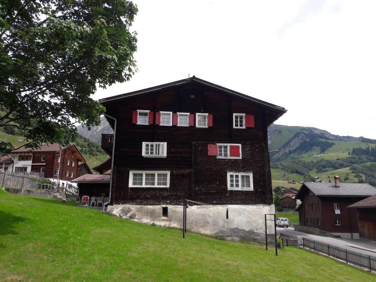 Appartement Tgèsa Felici à Sedrun Extérieur photo